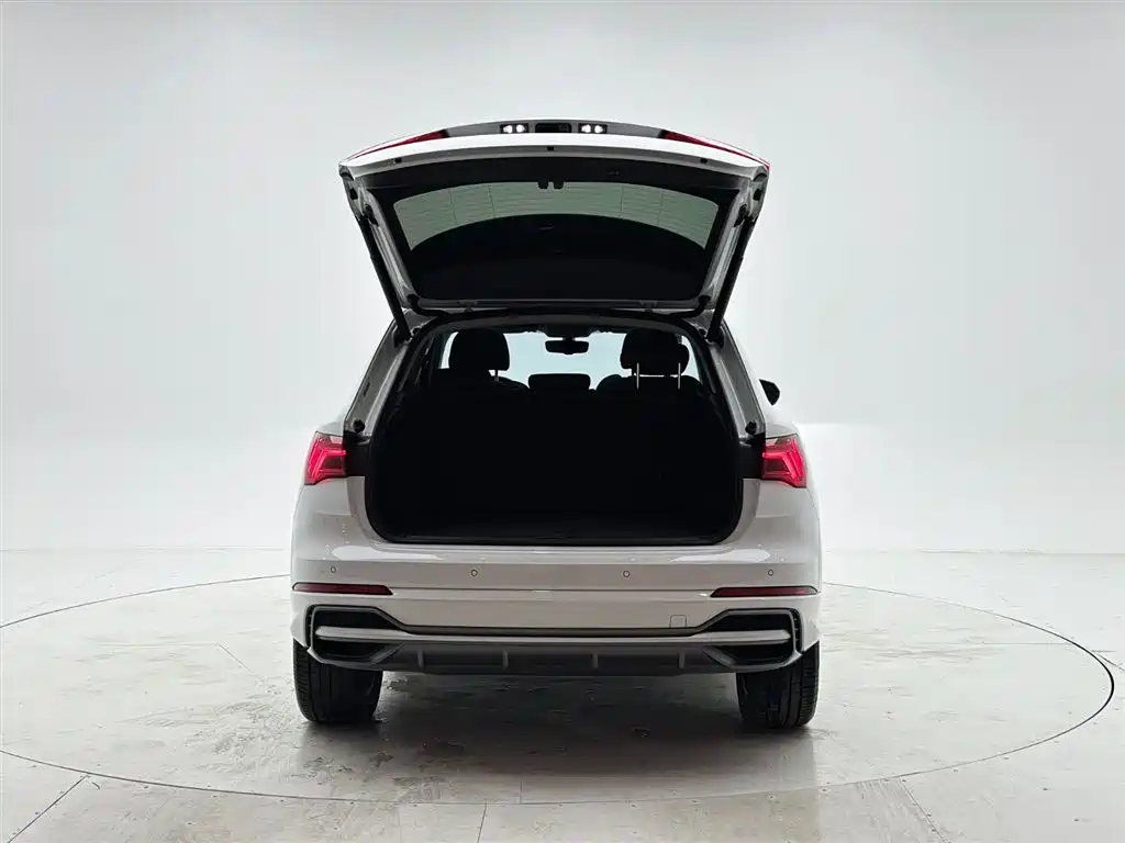 Audi Q3 2023 35 TFSI Fashion Dynamic (1.4T) фото 8