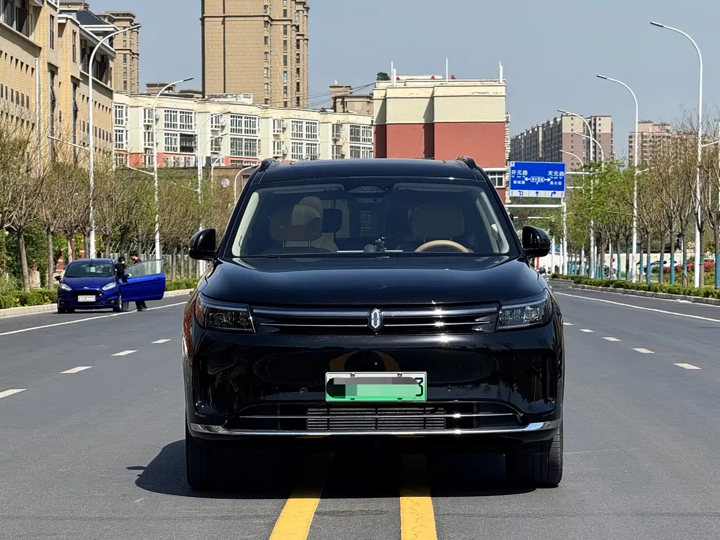 AITO Wenjie AITO M7 2024 1.5T Smart Drive RWD Pro 6-seater фото 2