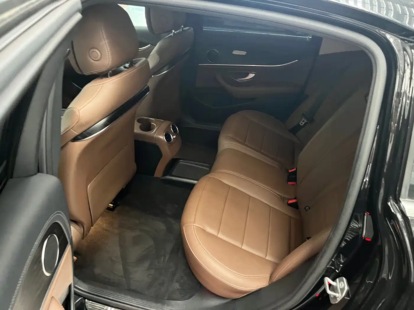 Mercedes-Benz E-Class 2019 E 260 L Sport фото 4