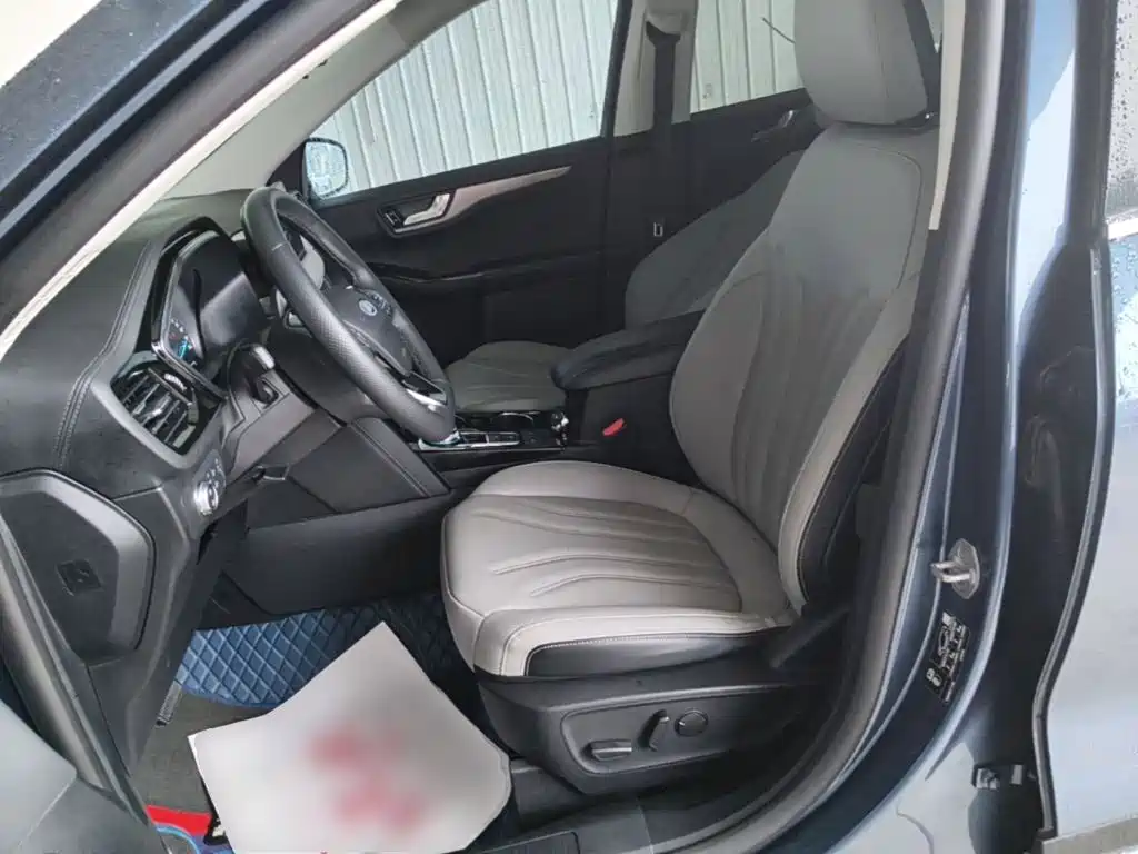 Ford Escape 2023 2020 EcoBoost 245 2WD Premium Edition