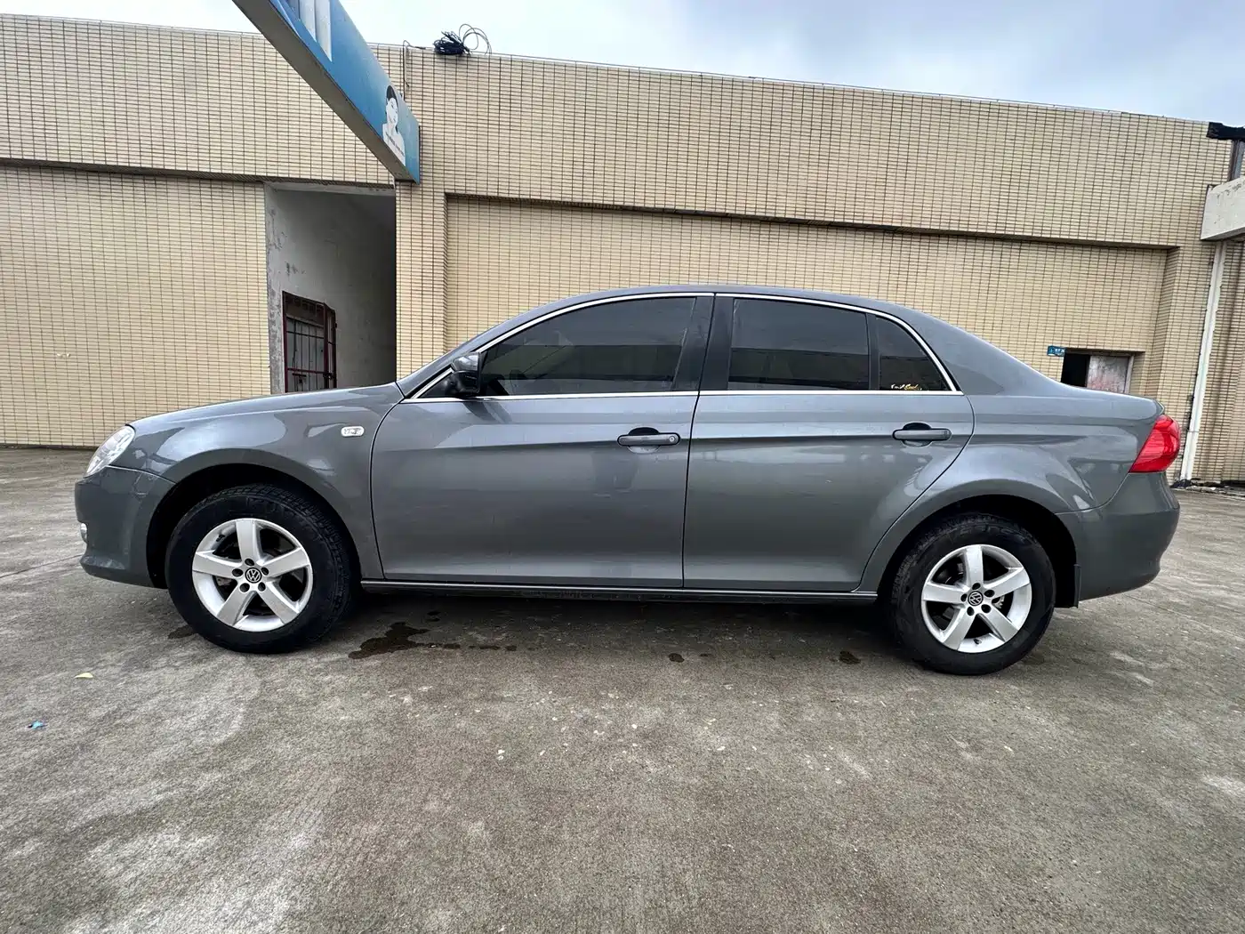 Volkswagen Bora 2012 2012 1.6L Manual Fashion Model