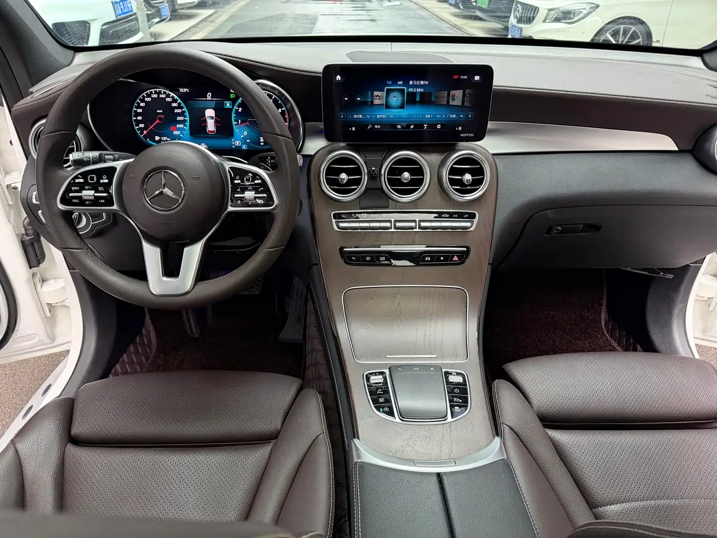 Mercedes-Benz GLC 2020 GLC 300 L 4MATIC Dynamic фото 37
