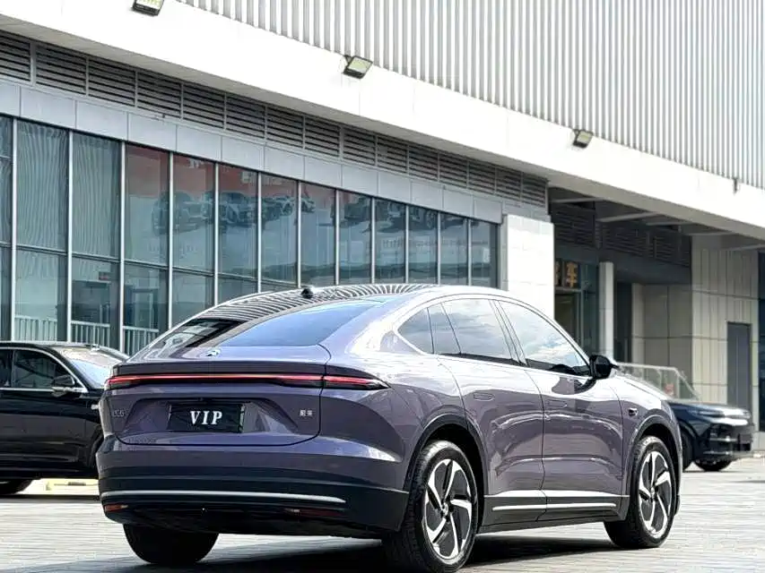 Фото 7 - NIO EC6