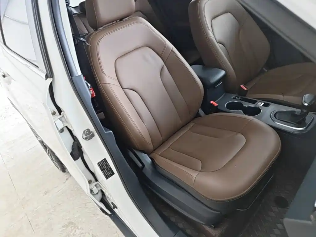 FAW Senya R7 2018 2017 Model 1.6L Automatic Smart