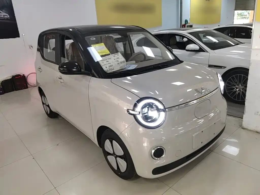 Wuling Motors Hongguang MINIEV 2026 2025 Premium Edition
