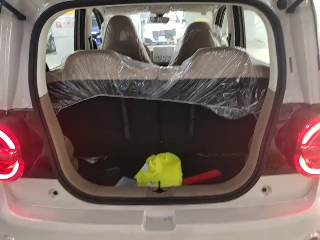 Wuling Motors Hongguang MINIEV 2026 2025 Premium Edition