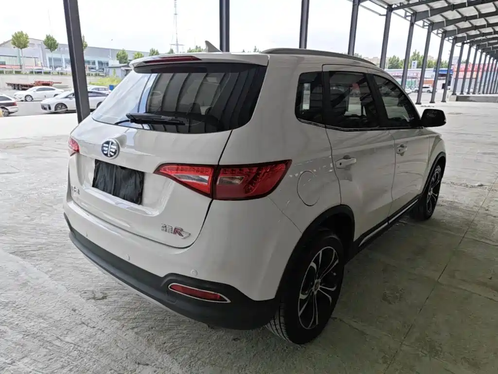 FAW Senya R7 2018 2017 Model 1.6L Automatic Smart