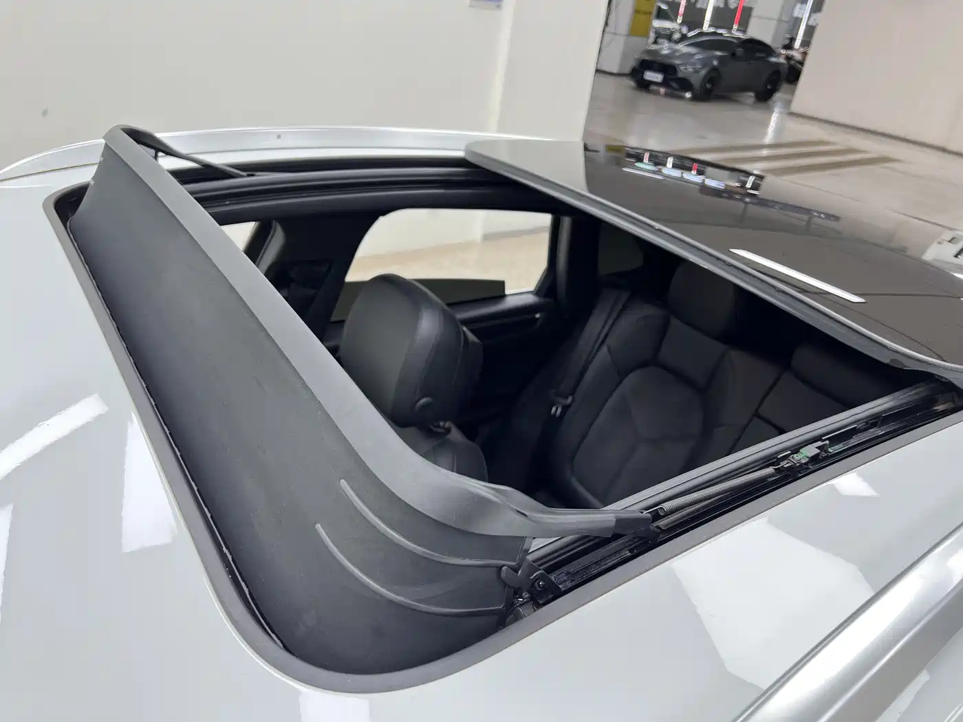 Porsche Macan 2017 Macan 2.0T фото 34