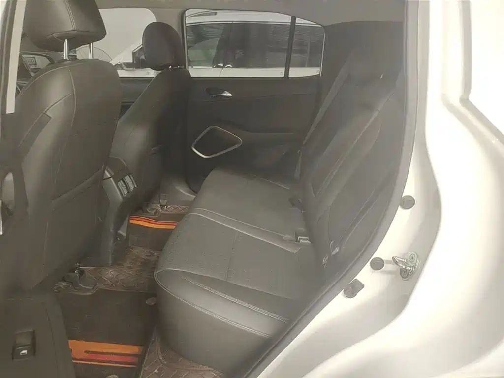 Hyundai Beijing Hyundai ix35 2019 2.0L Automatic 2WD Zhiyong·Enjoy China V фото 17
