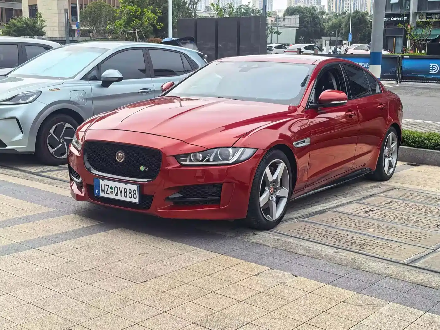 Jaguar XE 2016 2015 2.0T 200PS R-Sport