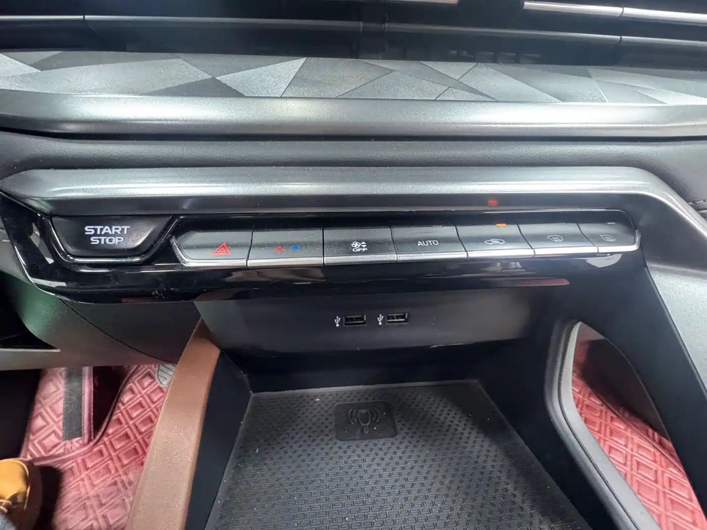 GEELY AUTOMOBILE VISION X6