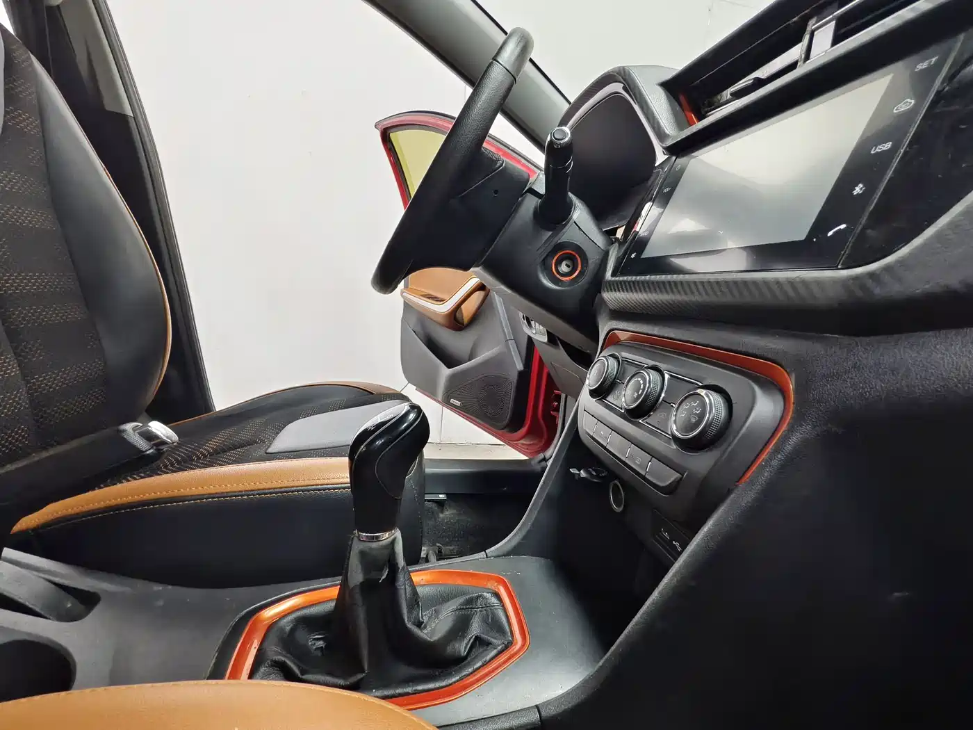 Фото 14 - Chery Tiggo 3x