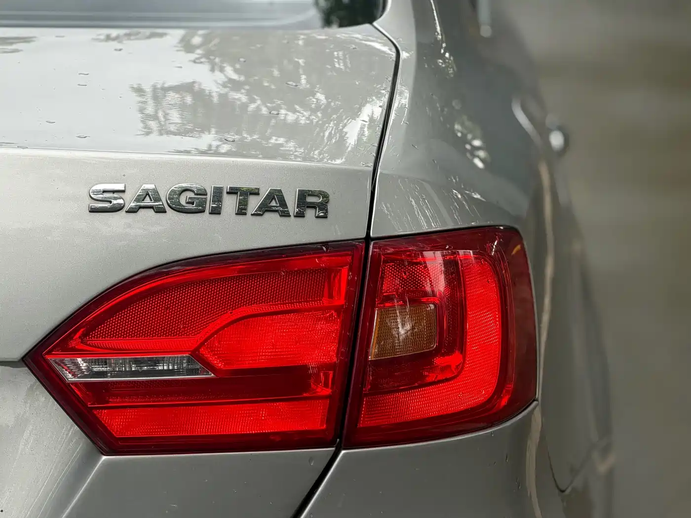 Photo 17 - Volkswagen Sagitar