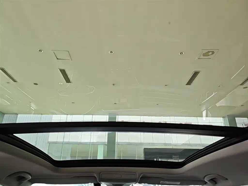 Volkswagen Tiguan L PHEV 2022 430PHEV Plug-in Hybrid Flagship Edition фото 18