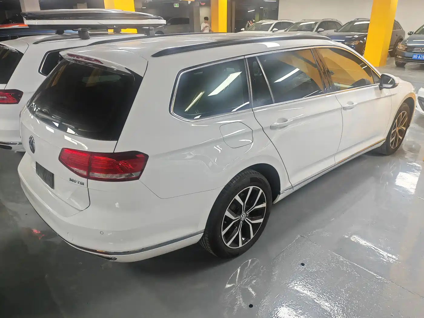 Volkswagen Weilan 2016 380TSI 2WD Comfort Edition фото 9