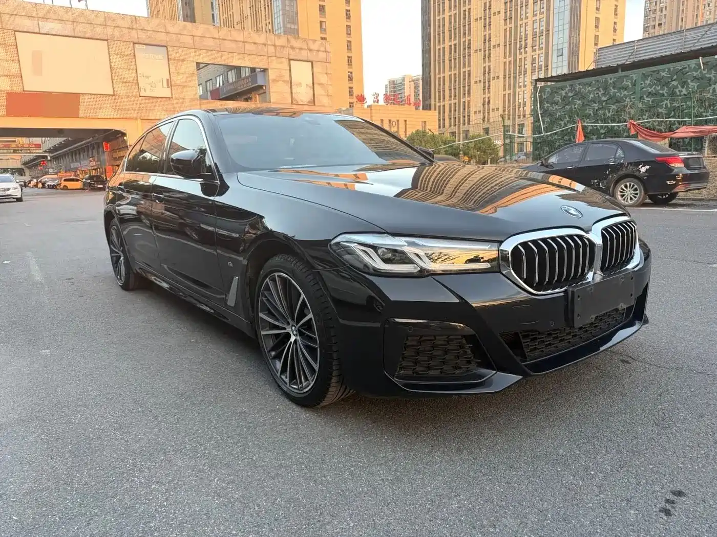 Photo 3 - BMW 5 Series