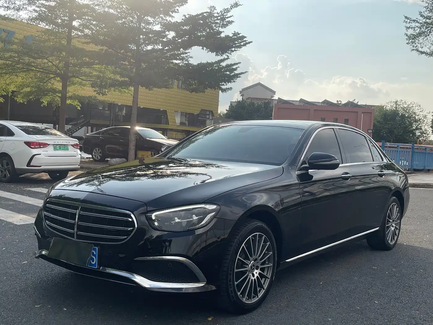 Фото 2 - Mercedes-Benz E-Class