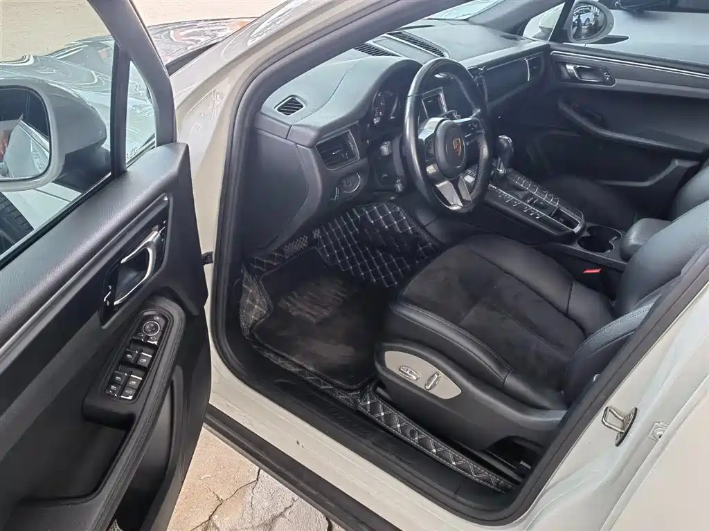 Porsche Macan 2017 Macan 2.0T фото 4