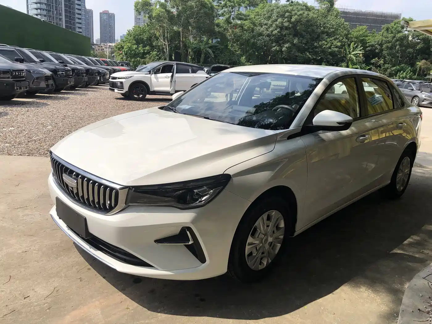 Geely Emgrand 2025 4th Gen 1.5L Manual Starlight Edition