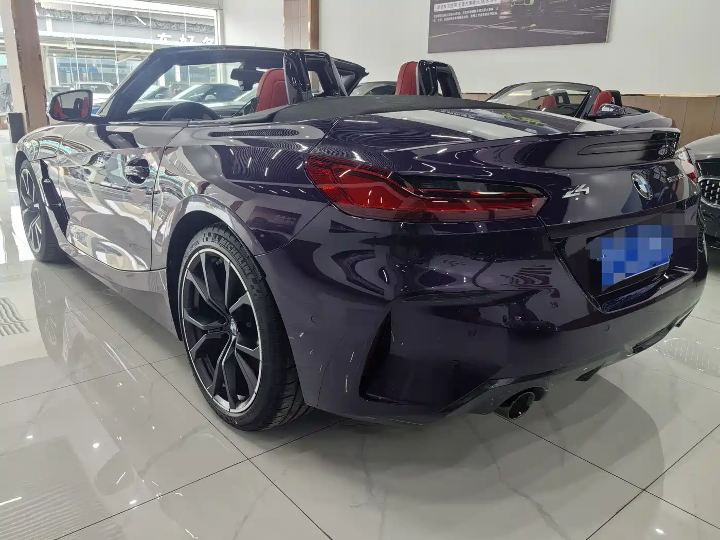 BMW Z4 2023 sDrive 25i M Sport Shadowline Package фото 9