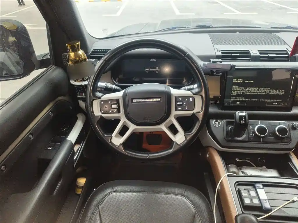 Land Rover Defender 2022 110 P400 X-DYNAMIC HSE фото 3