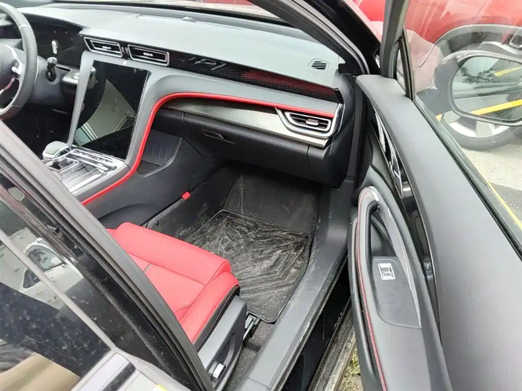 Hongqi H6 2025 Model 2.0T Fashion Edition фото 23