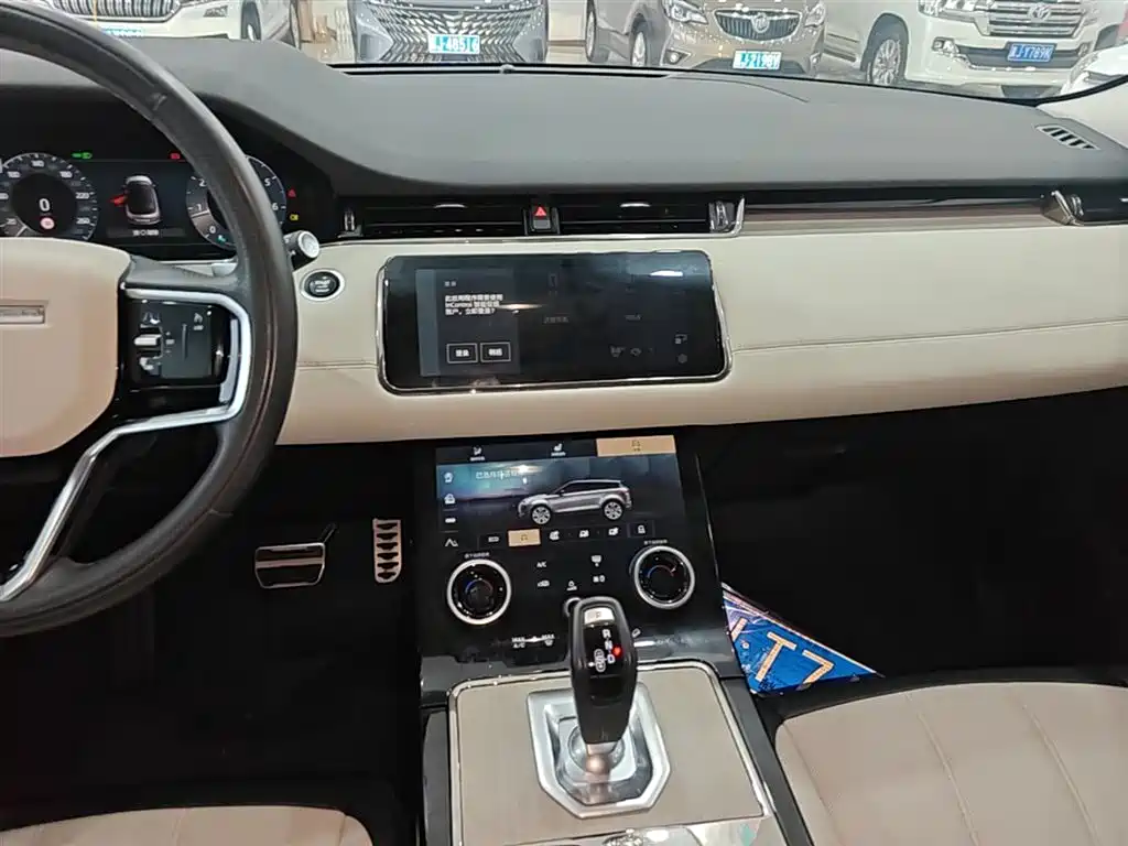 Land Rover Range Rover Evoque 2023 Range Rover Evoque L 249PS Luxury Edition фото 13