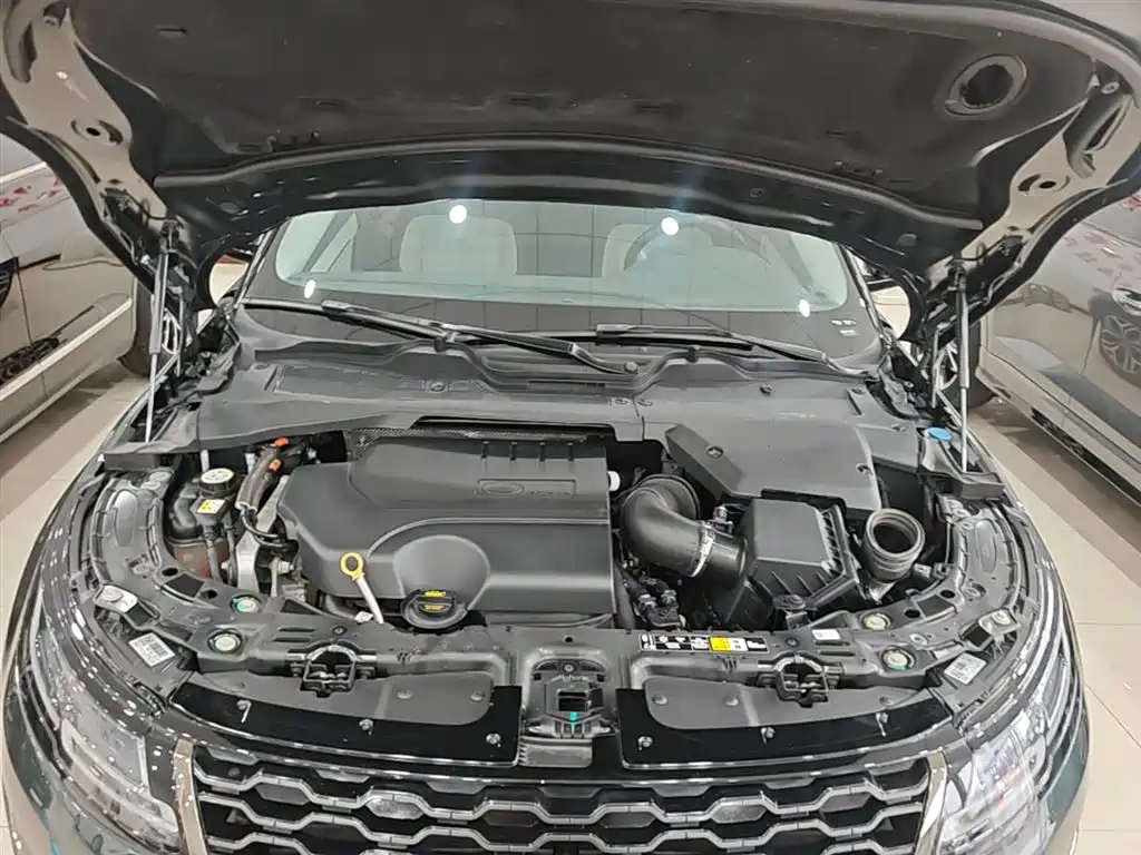 Land Rover Range Rover Evoque 2023 Range Rover Evoque L 249PS Luxury Edition фото 20