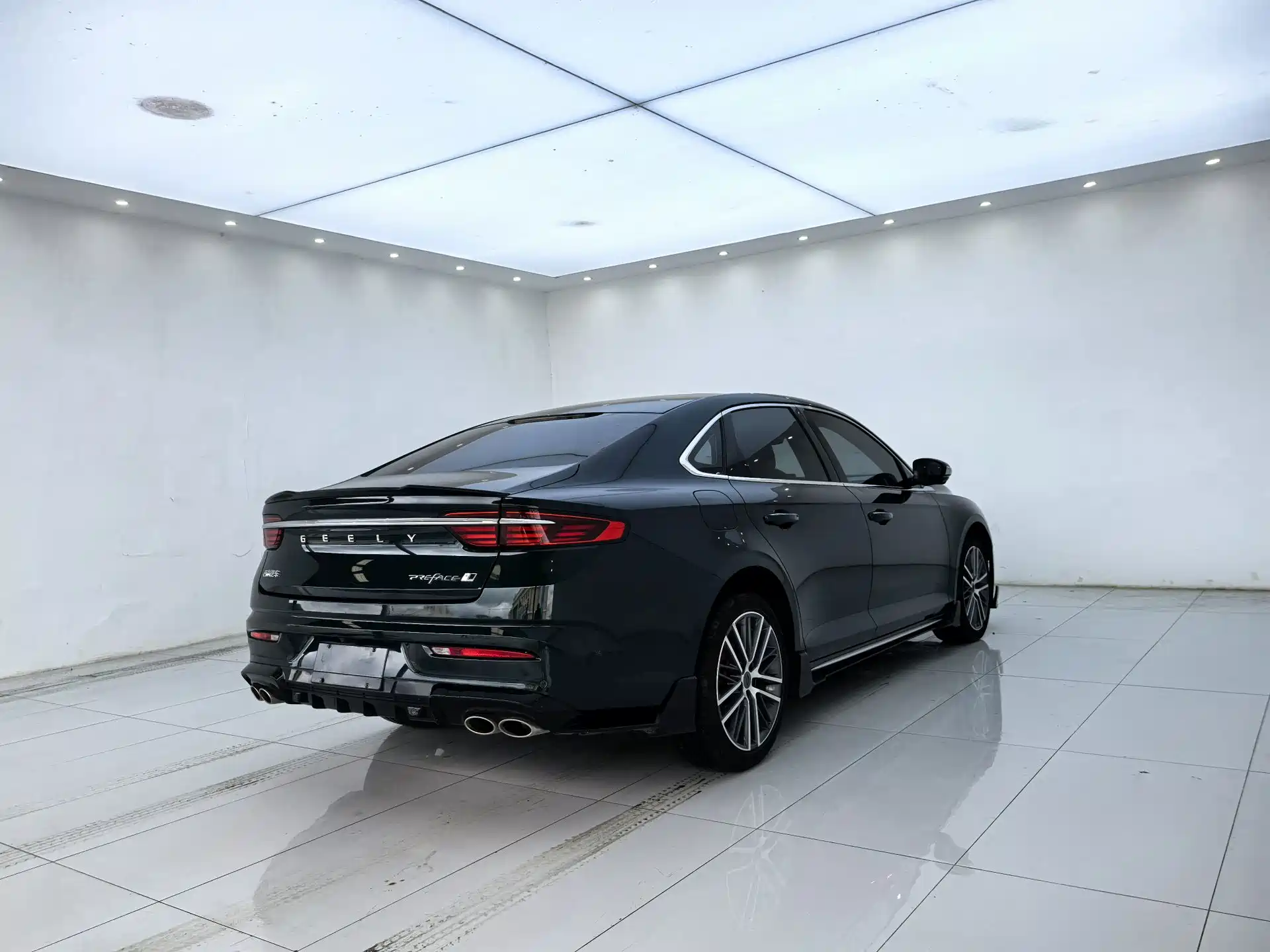 Фото 12 - Geely Preface