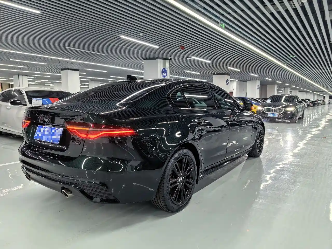 Jaguar XEL 2024 Model 2.0T 250PS R-DYNAMIC S Progressive Sport Edition фото 16