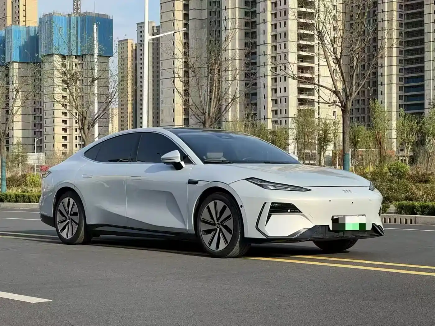 GEELY GALAXY GALAXY E8