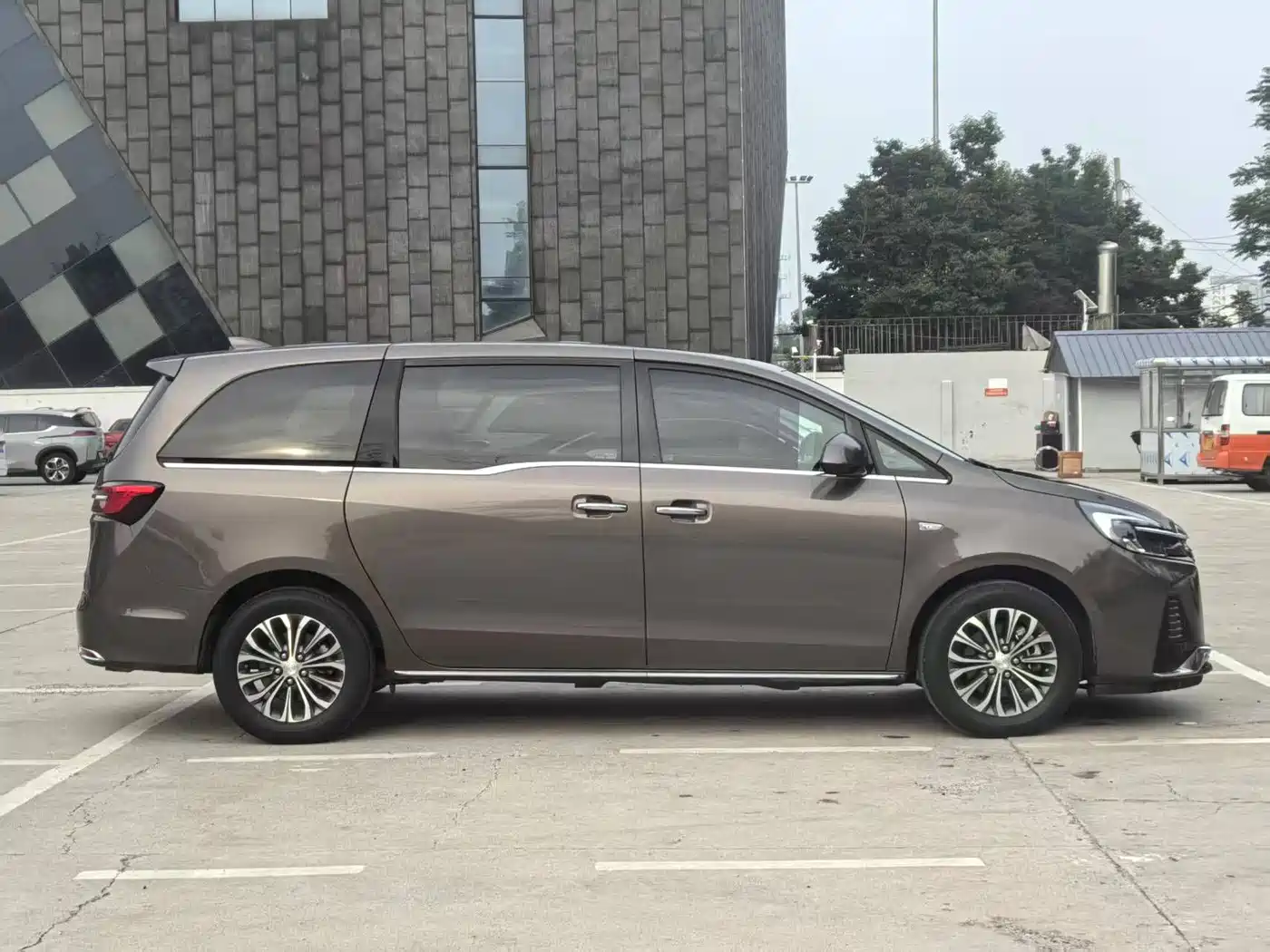 Buick GL8 2023 Land Business Class Smart Premium фото 7