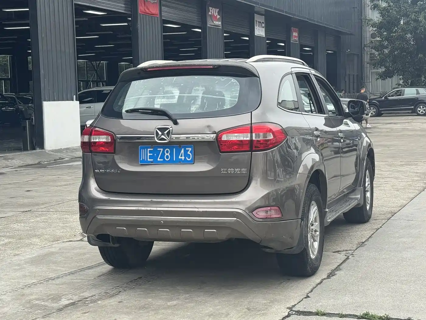 Jiangling Yusheng S350 2015 2013 2.4T Automatic 2WD Diesel Premium Luxury 5-seater