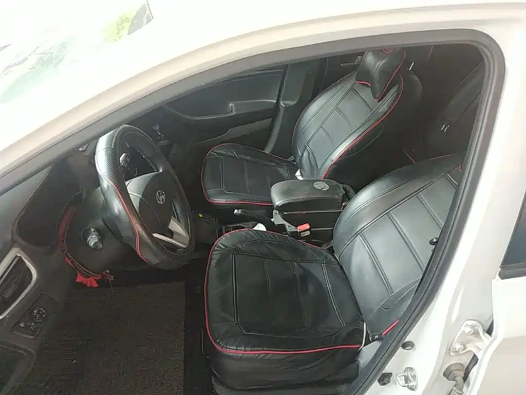 Hyundai Verna 2017 1.4L Manual Color Edition (China V) фото 15
