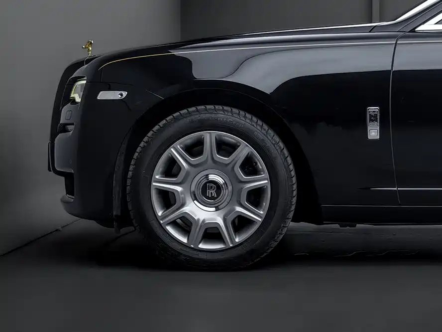 Rolls-Royce Ghost 2018 6.6T Standard Wheelbase фото 6
