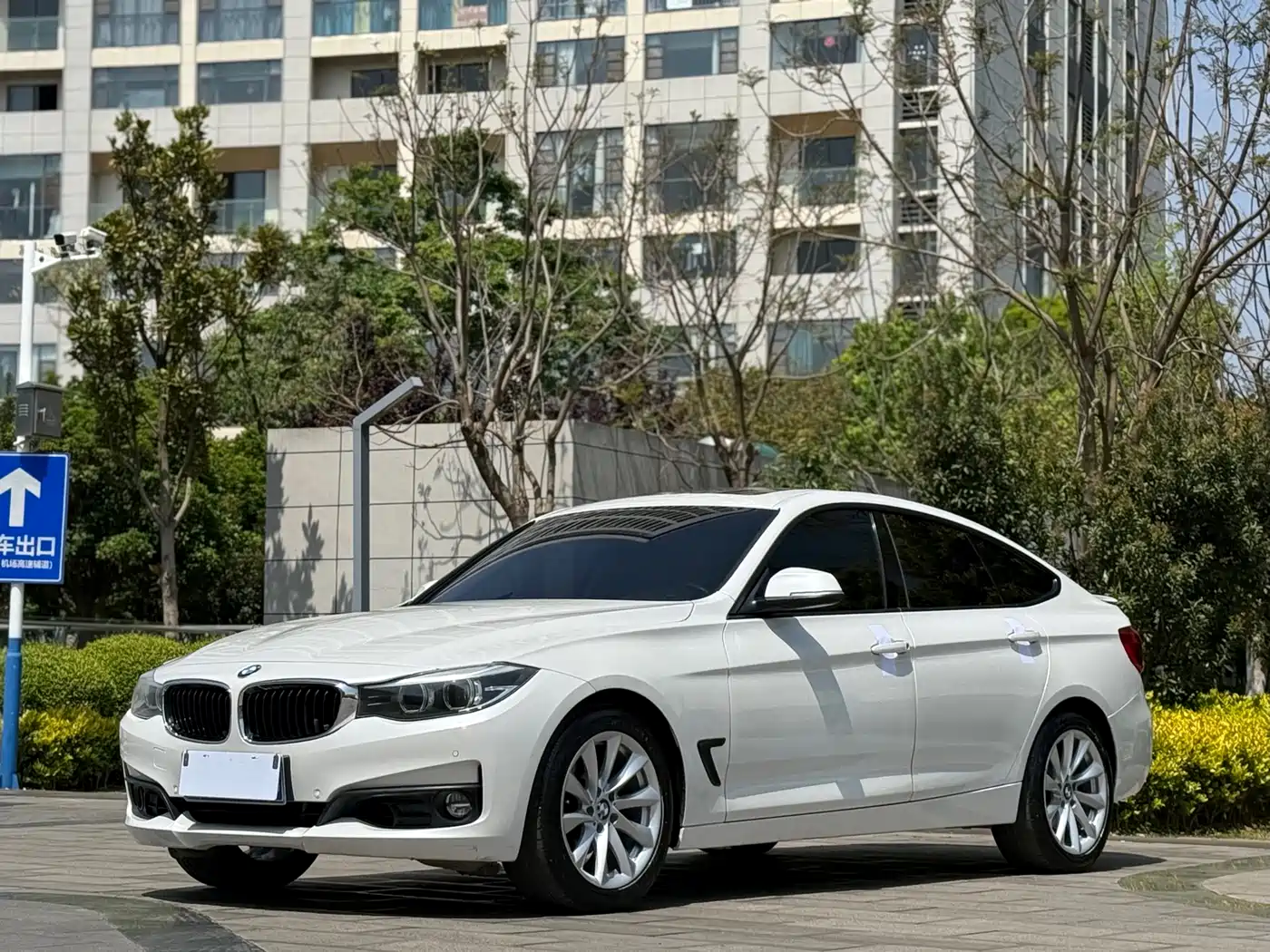 BMW 3 Series GT 2017 320i Fashion
