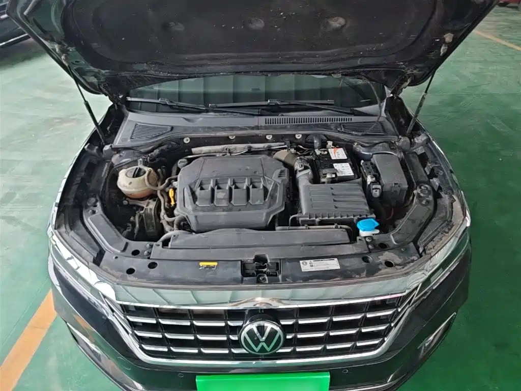 Volkswagen Passat 2020 Facelift 330TSI Luxury China VI фото 20