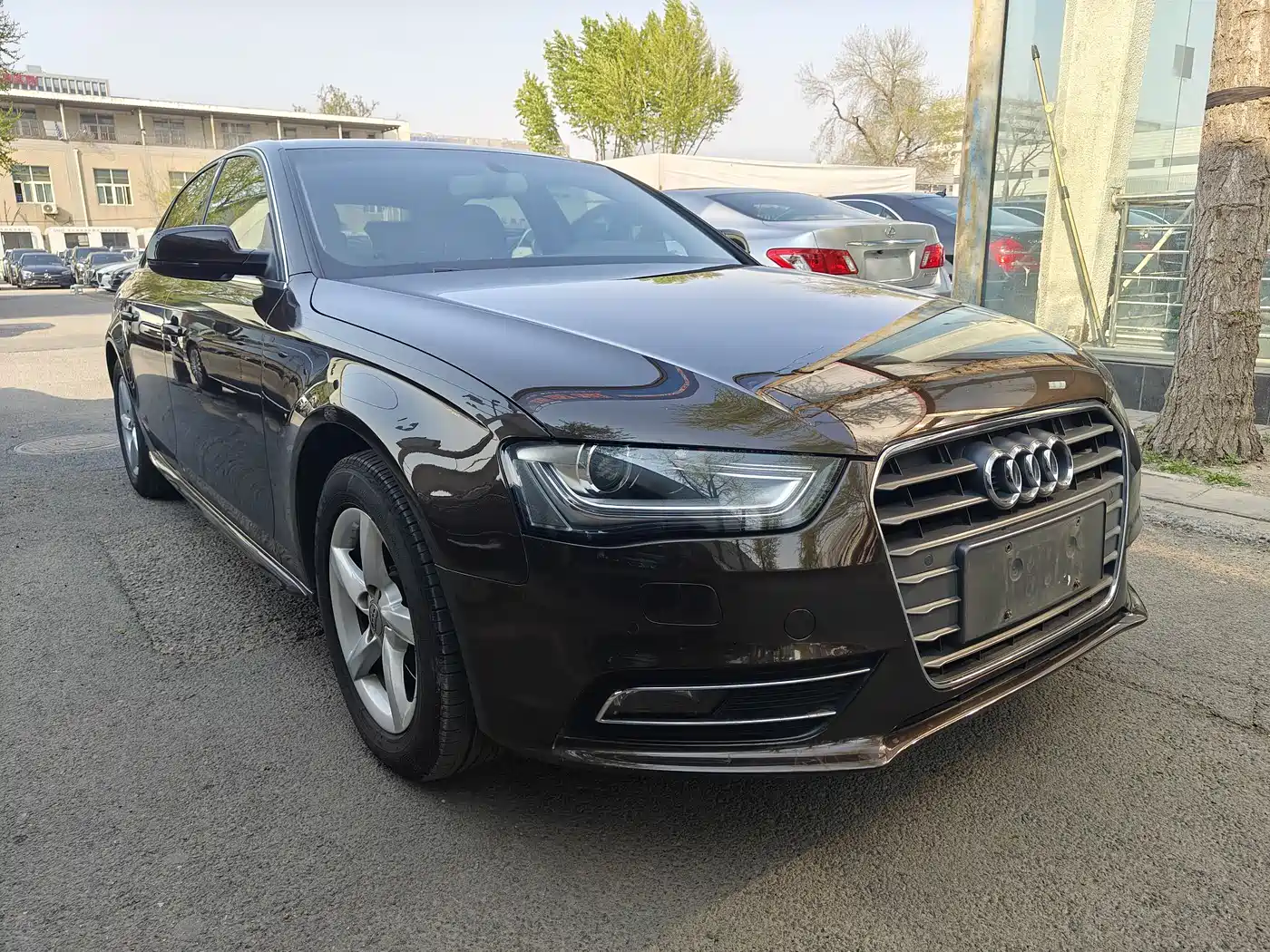 Audi A4L 2013 35 TFSI Automatic Comfort фото 3