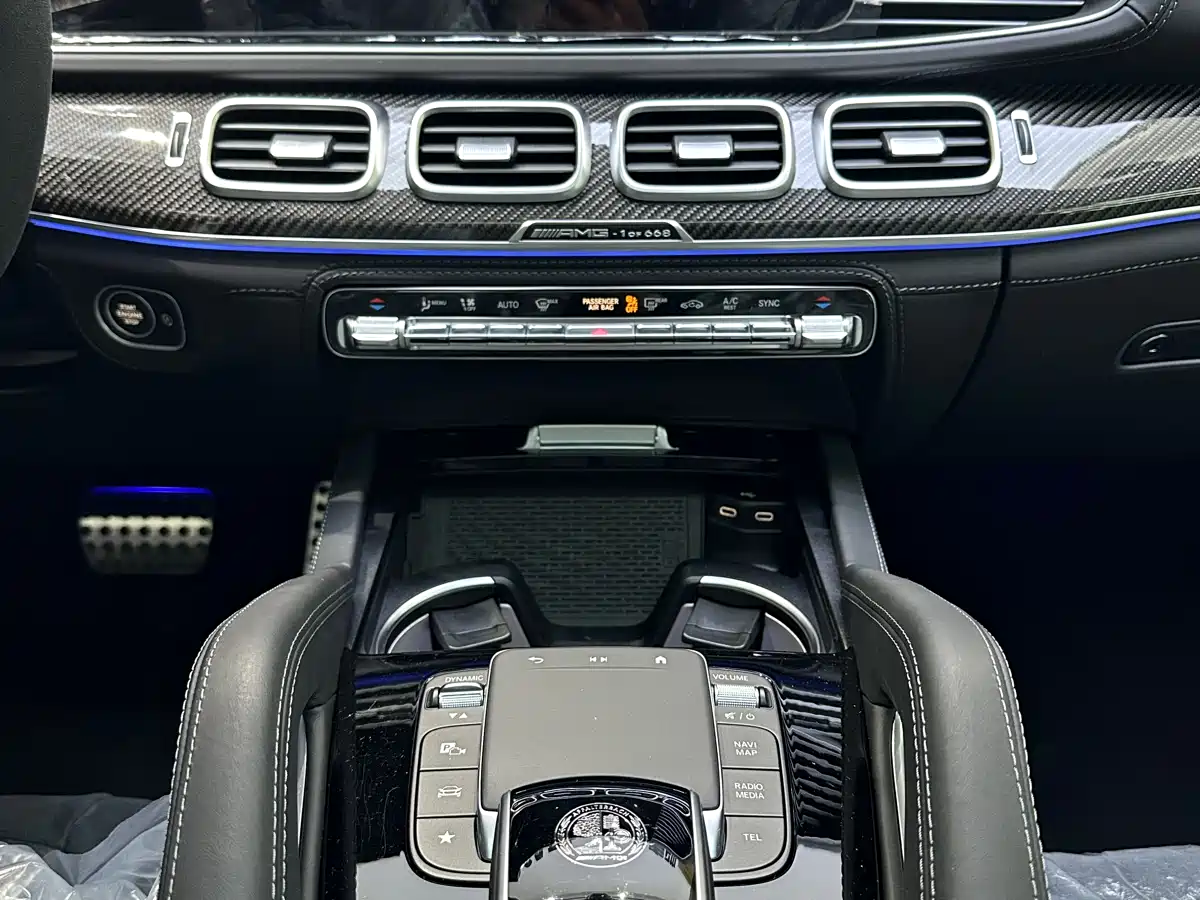 Mercedes-Benz GLS AMG 2024 AMG GLS 63 4MATIC+ фото 14