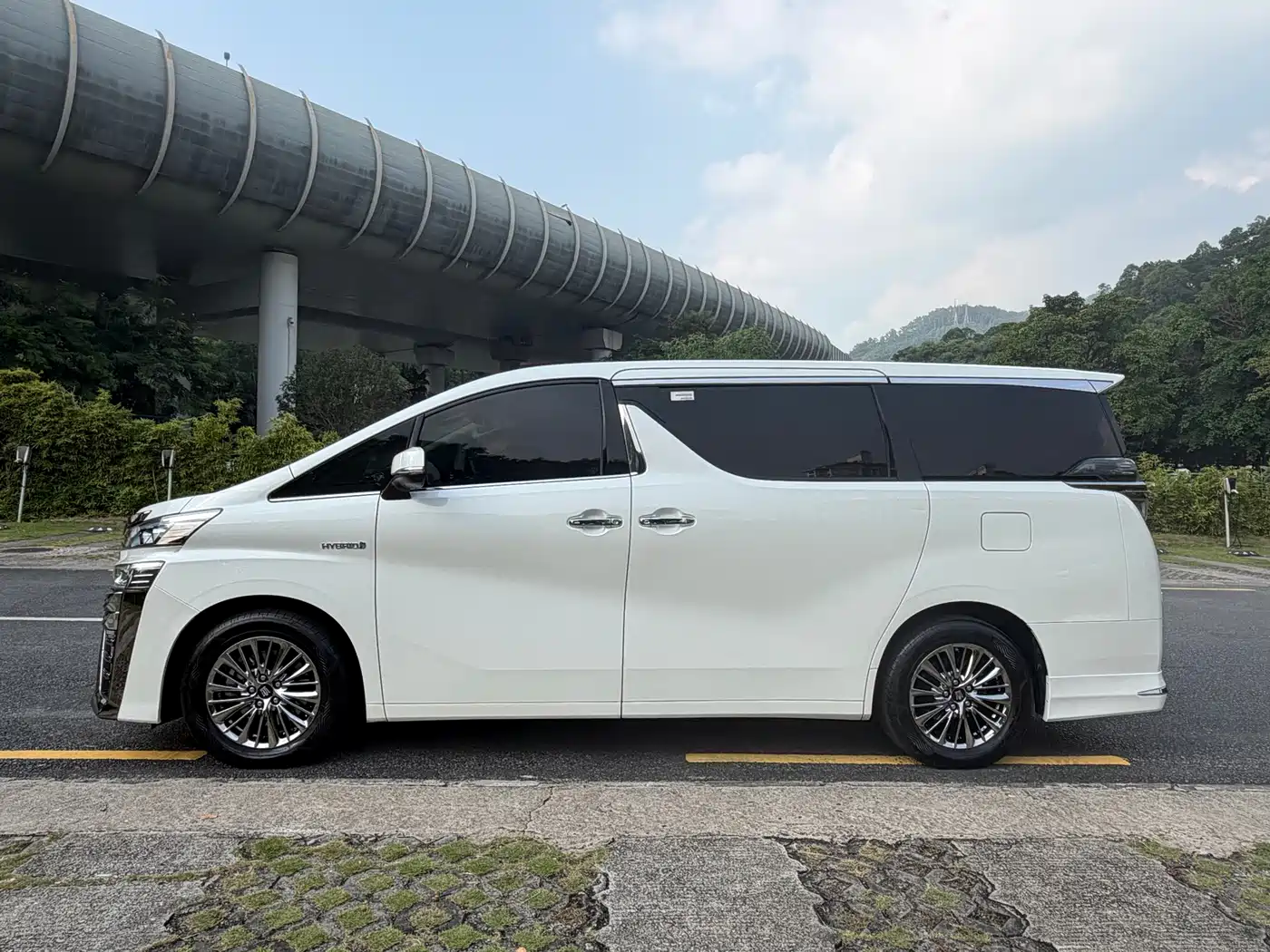 Toyota Vellfire 2021 2021 Crown Hybrid 2.5L HV Luxury Edition