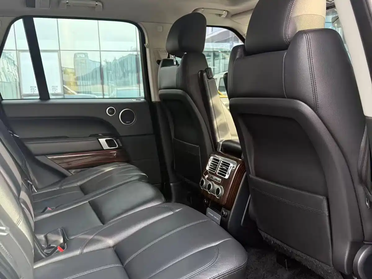 Land Rover Range Rover 2017 3.0 SC V6 Vogue фото 9
