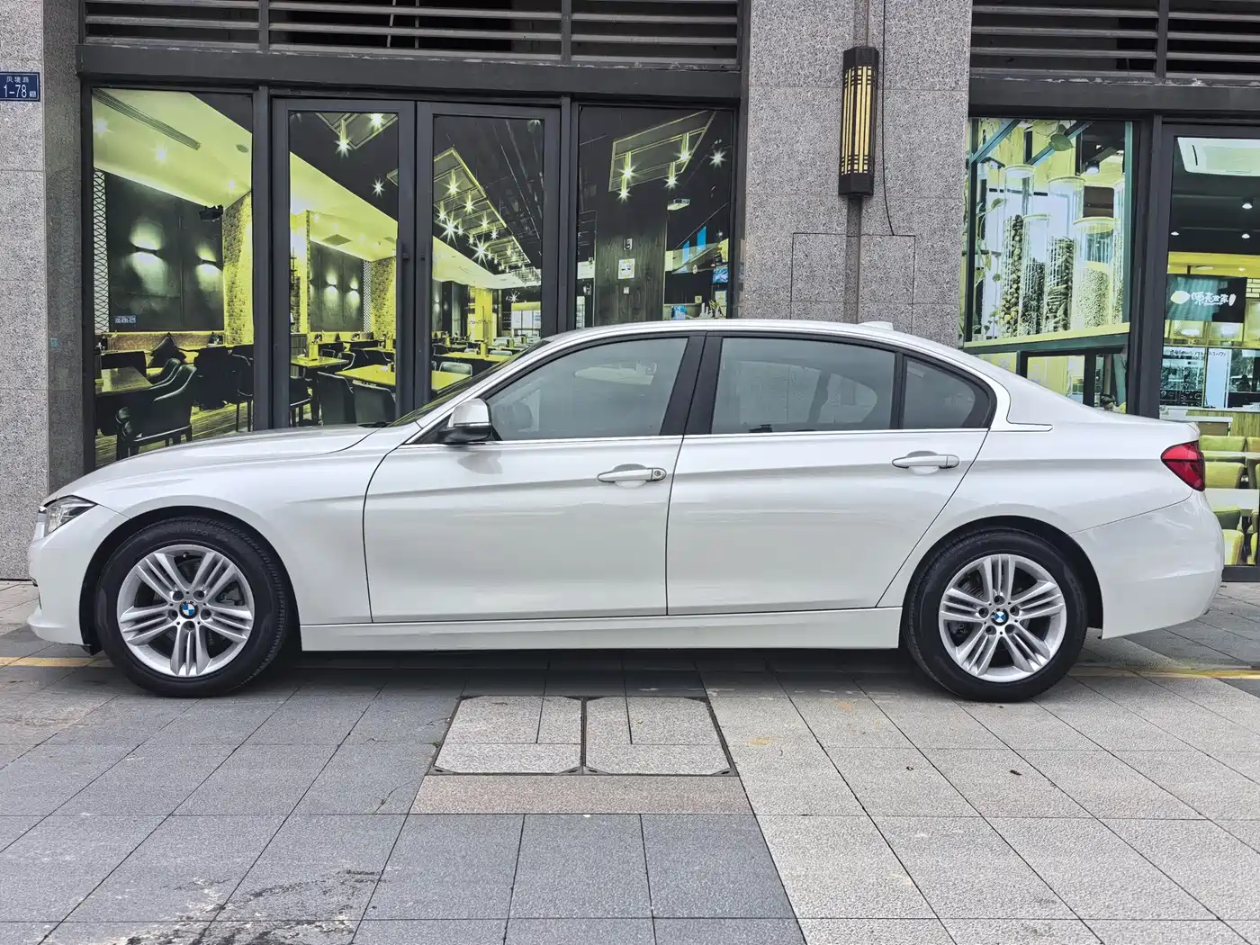 BMW 3 Series 2017 320Li Fashion фото 3