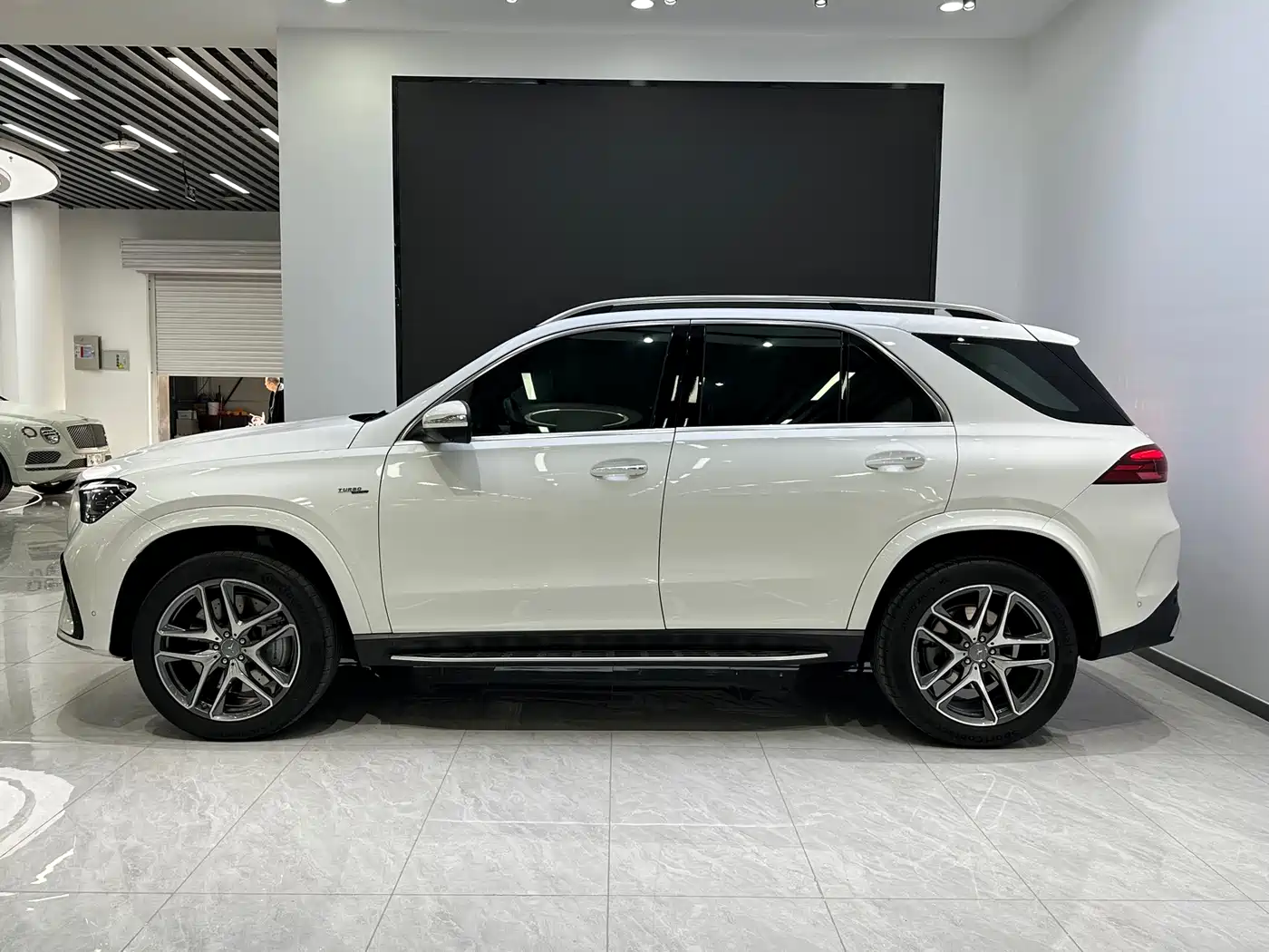 Mercedes-Benz GLE AMG 2024 AMG GLE 53 4MATIC+ фото 4