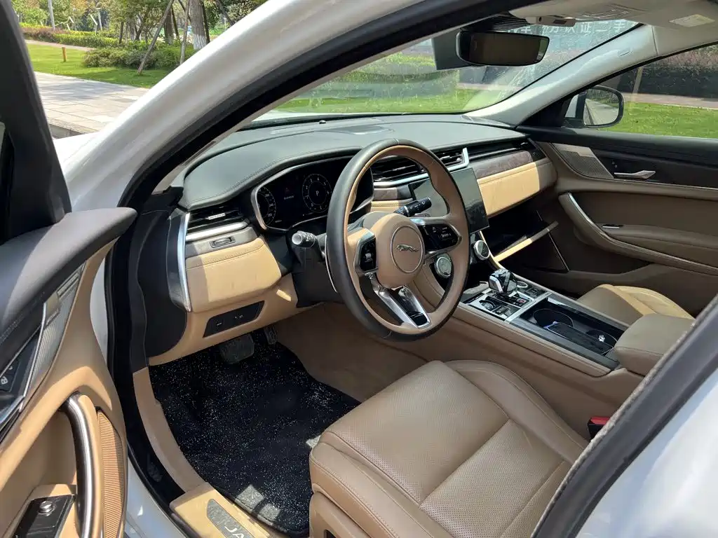 Jaguar XFL 2025 2024 2.0T P250 2WD Premium Luxury