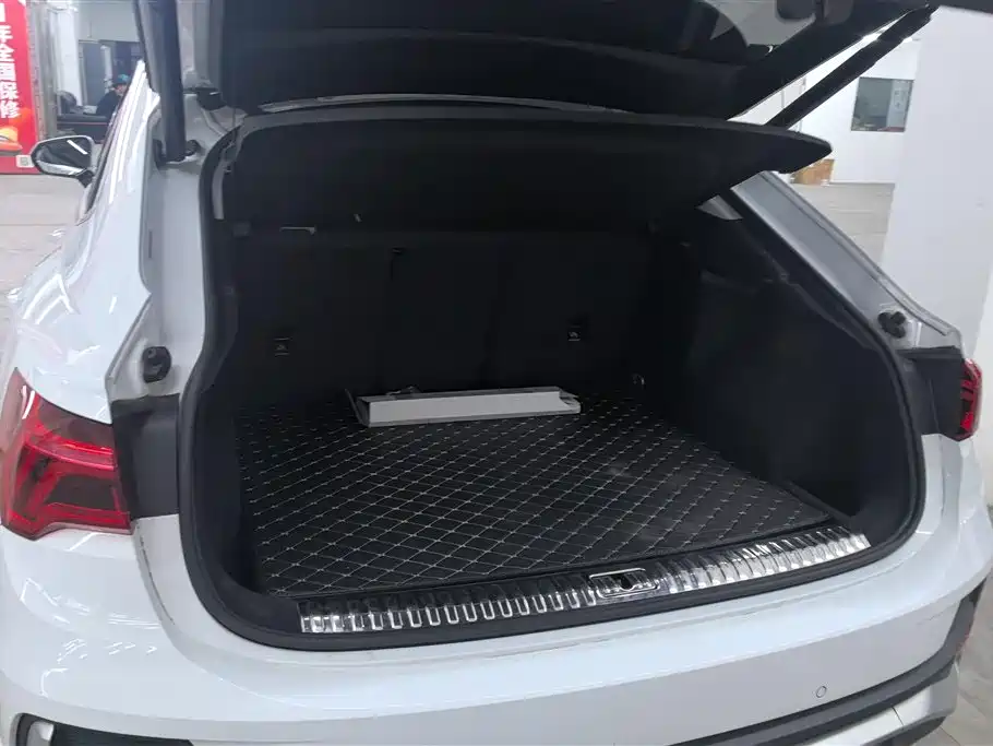 Audi Q3 Sportback 2021 40 TFSI Premium Life Edition фото 4