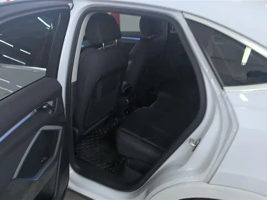 Audi Q3 Sportback 2021 40 TFSI Premium Life Edition фото 11