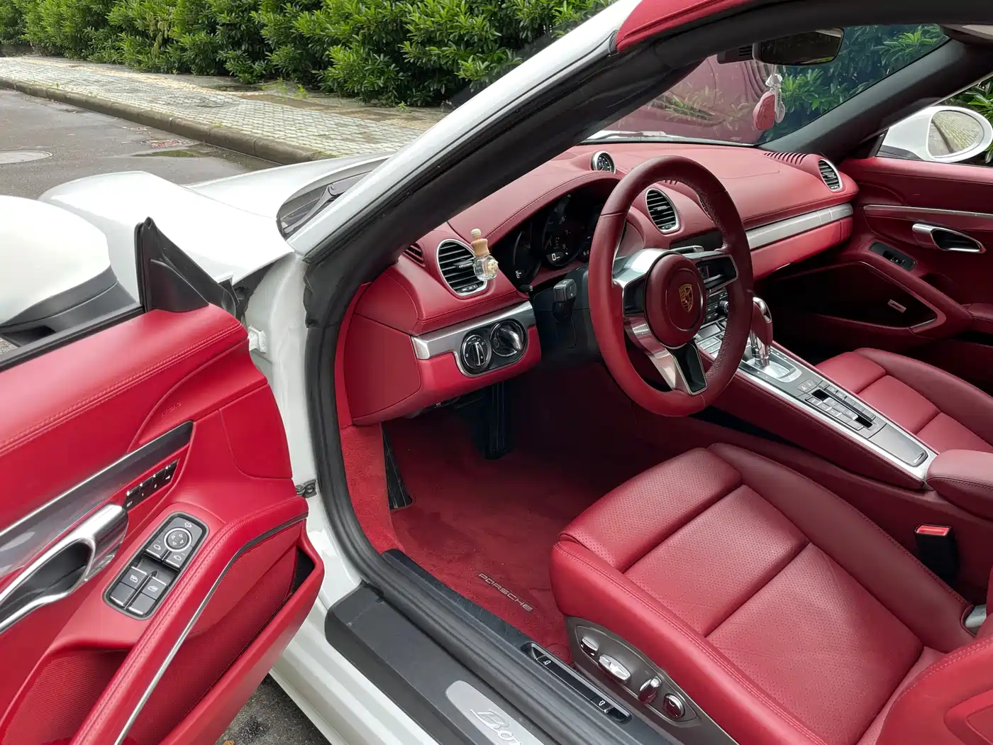 Porsche 718 2018 Boxster 2.0T фото 9