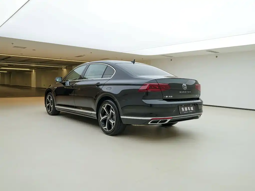 Volkswagen Magotan 2025 2025 Facelift Public Edition 330TSI DSG Luxury