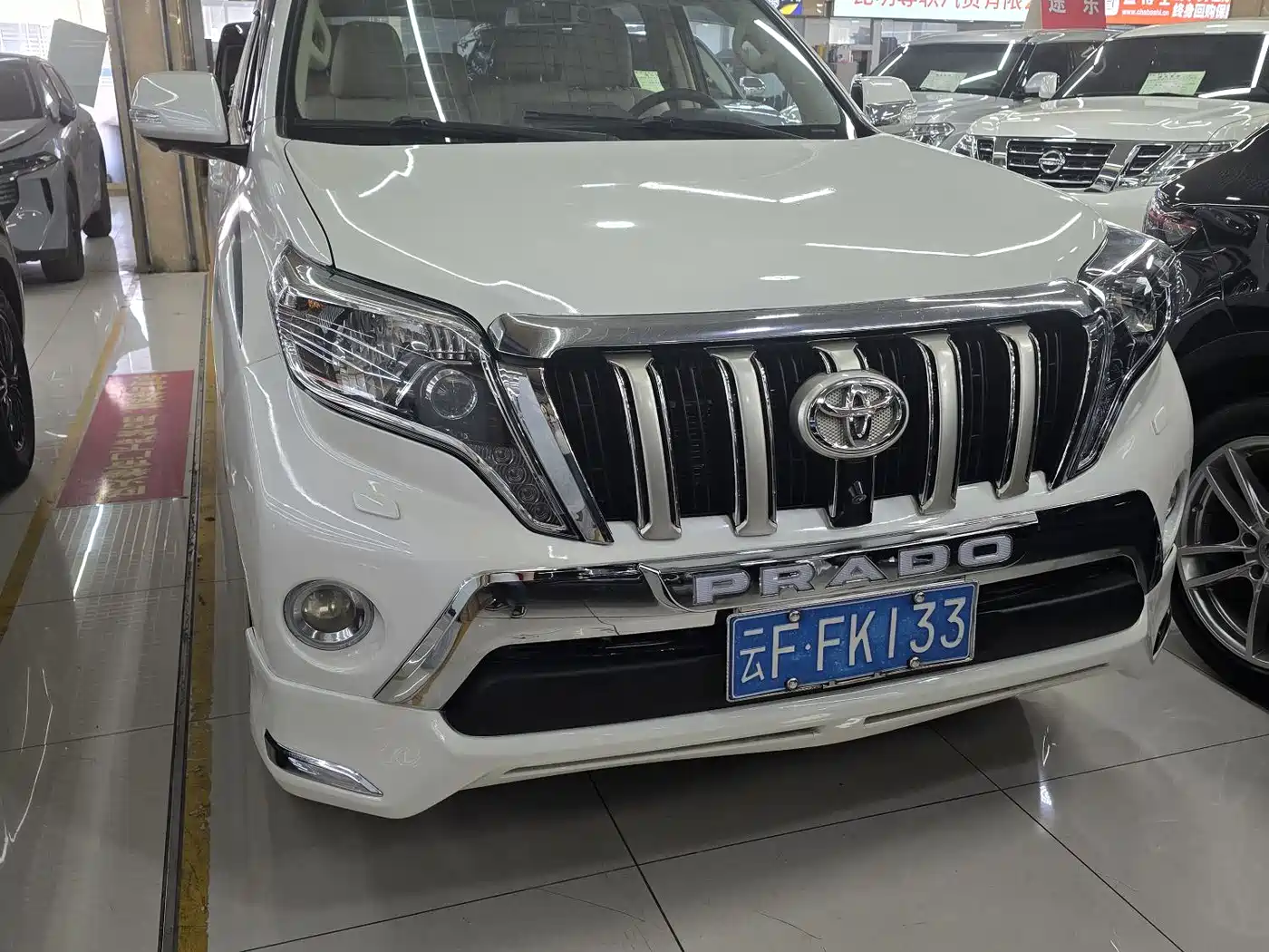 Toyota Prado (Import) фото 3