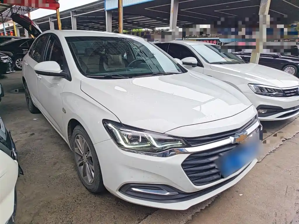 CHEVROLET CRUZE